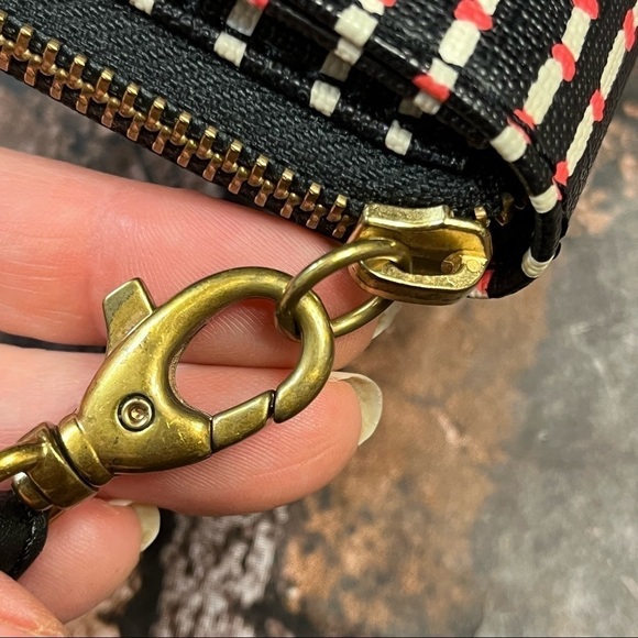 Fossil Madison Zip Around Clutch Wallet Wristlet Black White Stripes Red Dots - Picture 10 of 10